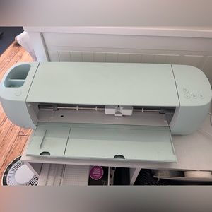Cricut explore air 3 with supplies